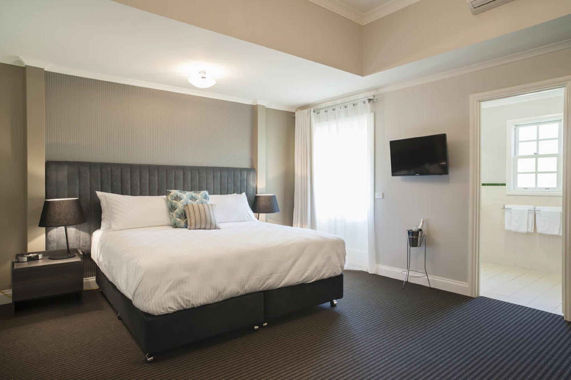 Oscar'S On The Yarra Hotel Warburton Buitenkant foto