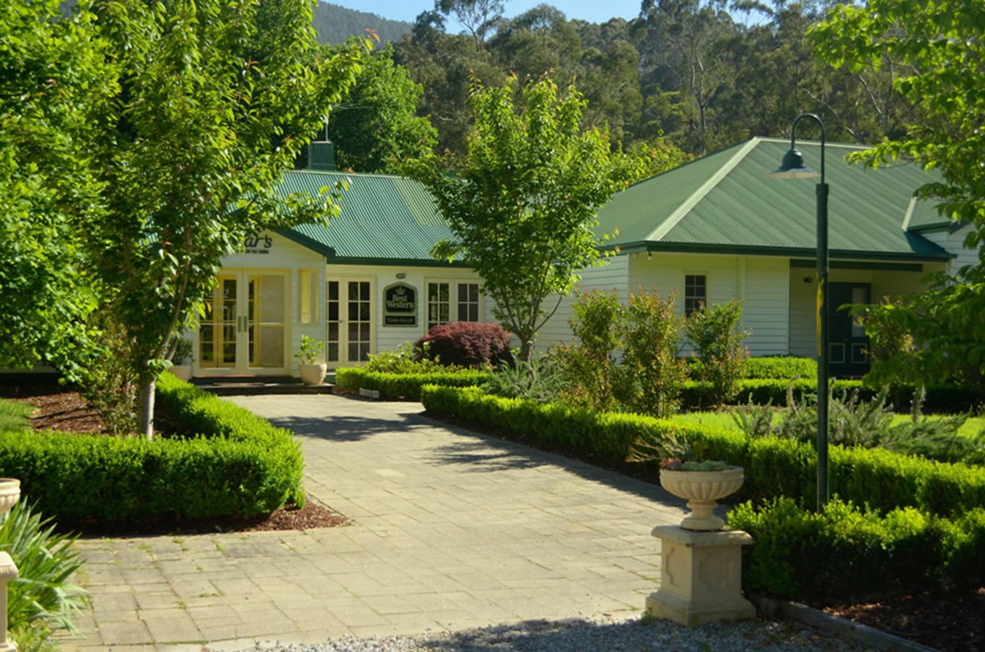 Oscar'S On The Yarra Hotel Warburton Buitenkant foto